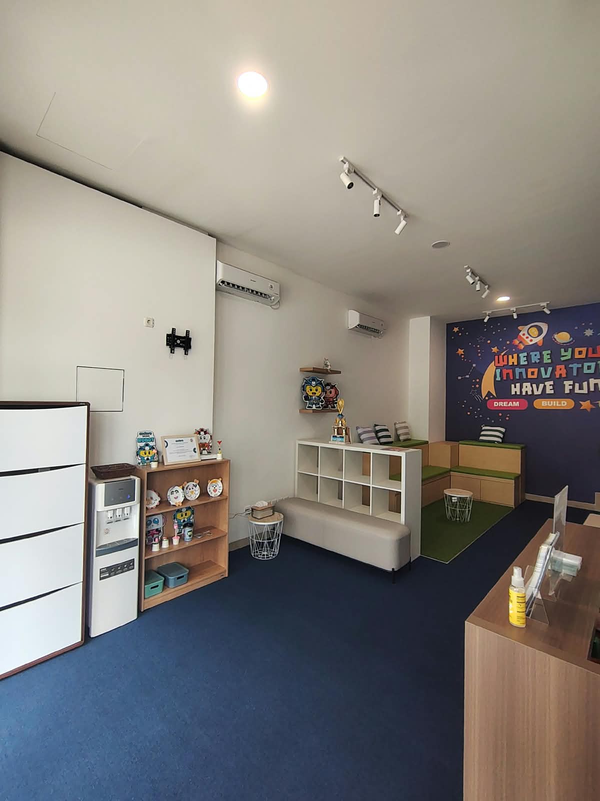 Interactive Learning Room
